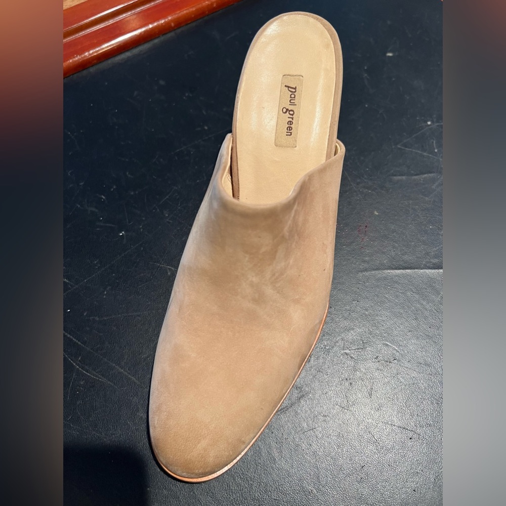 Paul Green Leather mule in Sisal Nubuck 5.5 (us size 8).